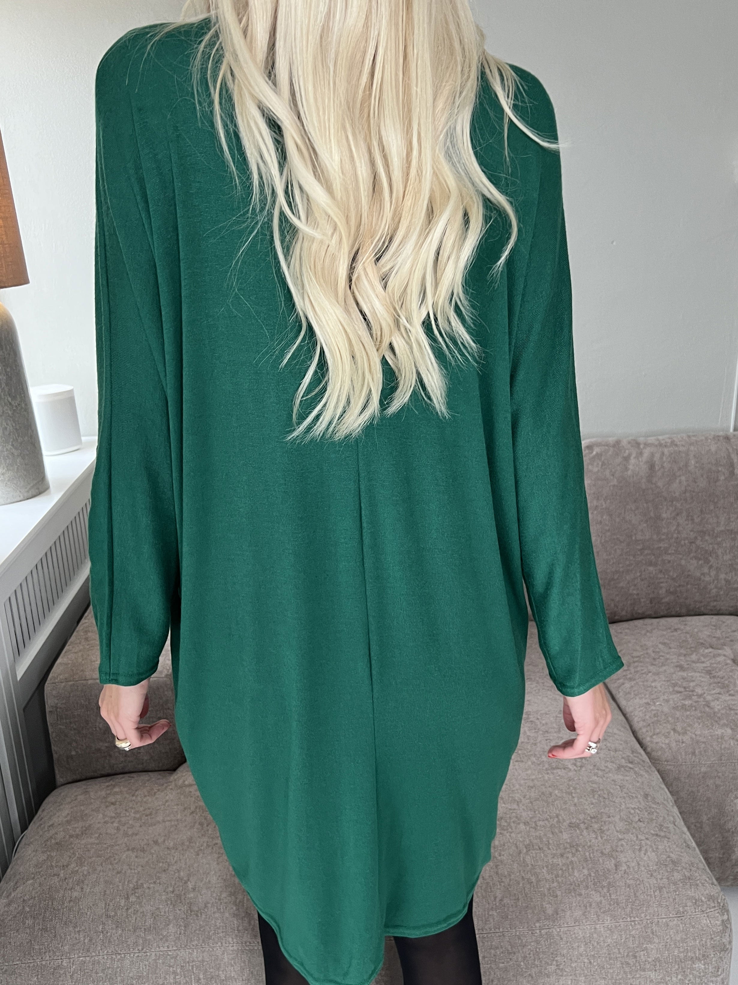 Filippa - Blød strikkjole med lynlås